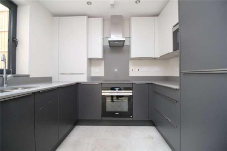 Waterfall Road, New Southgate, London, N11 - Photo 2