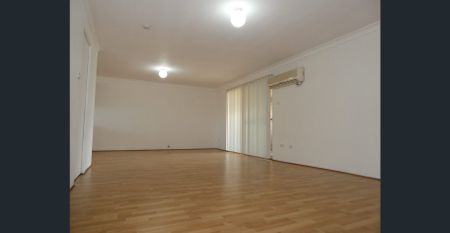 Spacious 3-Bedroom Unit in the Heart of Fairfield!! - Photo 3