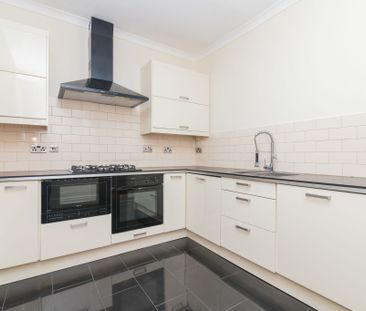 Flat 4, 4 Devonshire Terrace - Photo 1