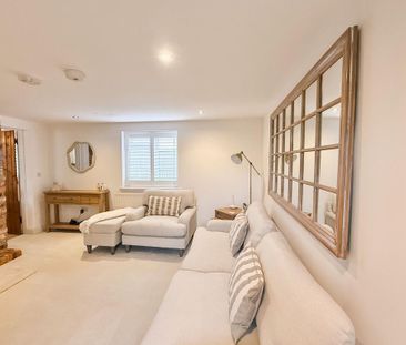 2 bedroom cottage to rent - Photo 1