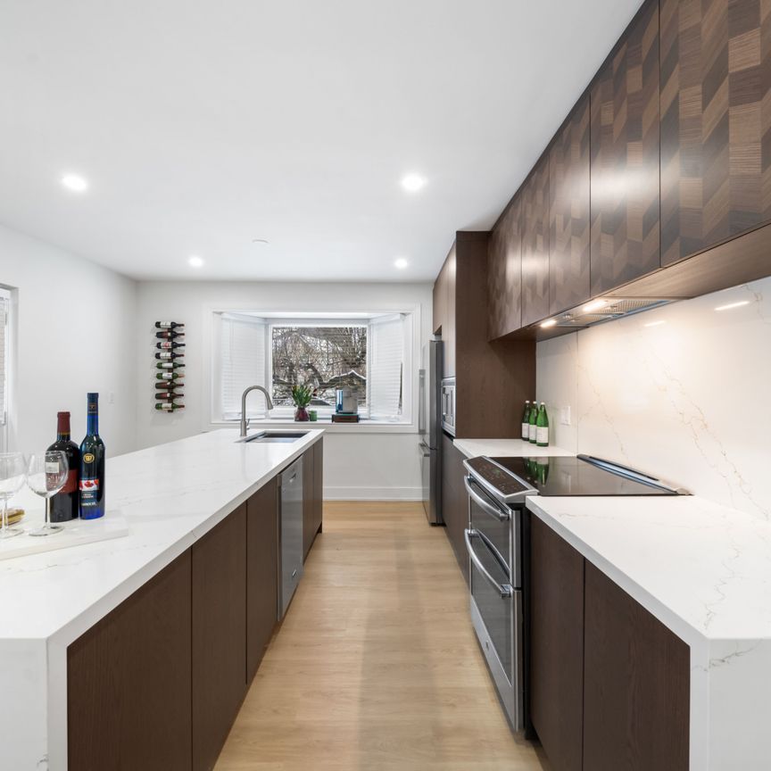 For Lease - 26 Grangemill Crescent, Toronto, Ontario - Photo 1