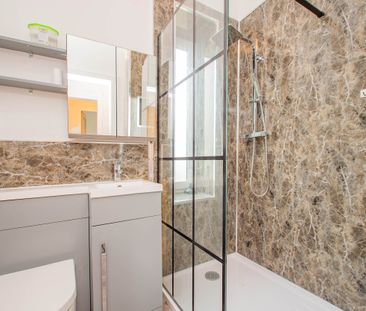 2 bedroom house to rent Ashbourne Street, OL11 - Photo 2