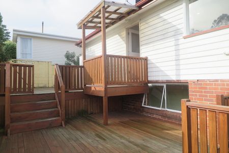 12 Cedar Street Lindisfarne TAS 7015 Australia - Photo 3