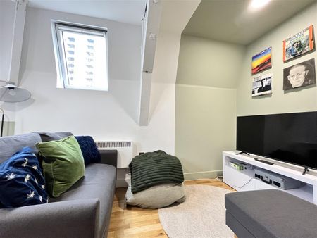 2 Bedroom Apartment To Rent - Photo 2