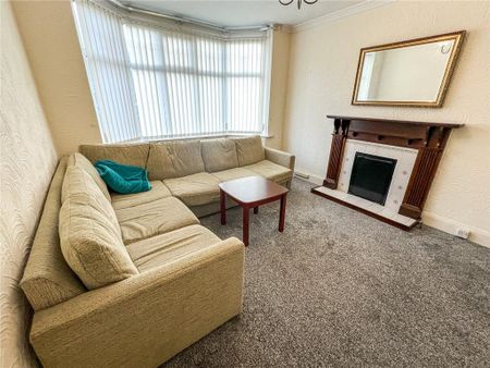 3 bedroom detached house to rent - Photo 2