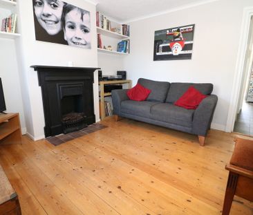 Middle Street, Brockham, Betchworth, RH3 - Photo 2