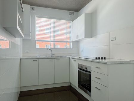 Renovated, Comfortable Plus Views - Photo 5