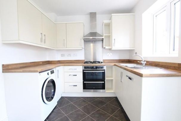 2 bedroom semi-detached house to rent - Photo 1