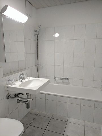 Familienfreundliche 3.5-Zimmer-Wohnung in Pfungen! - Photo 2