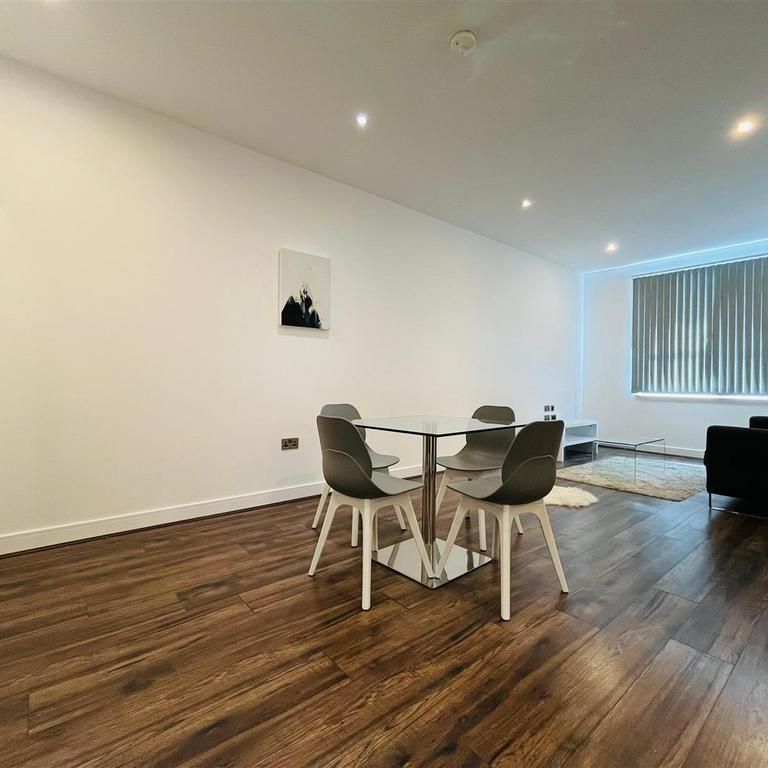 2 bedroom apartment to rent - Photo 1