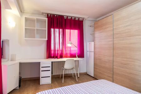 Calle del Jilguero, Madrid, Community of Madrid 28025 - Photo 4