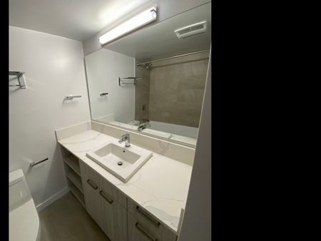 YORK HOUSE - Photo 5