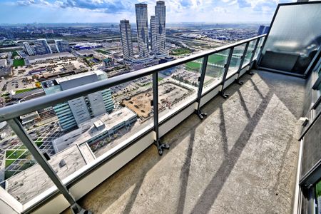 For Lease - 5 Buttermill Avenue Unit# 4808, Vaughan, Ontario - Photo 4