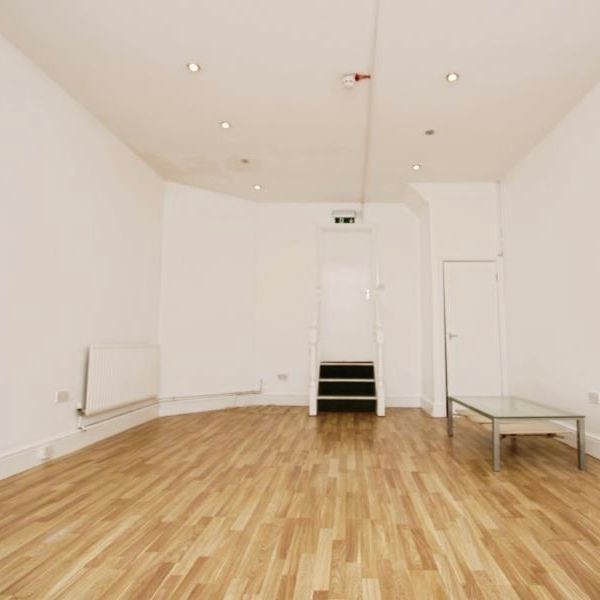 6 Bed Terraced House, Fairfield Road, BS6 - Photo 1