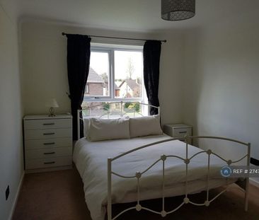 2 bedroom flat to rent - Photo 4