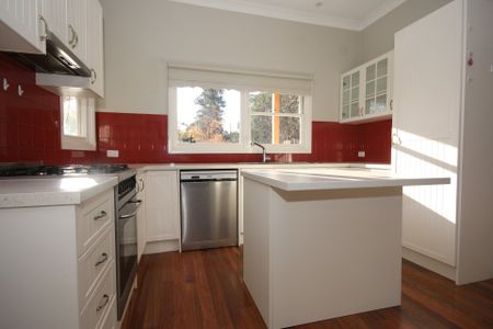51 Tills Drive, Warrandyte - Photo 2