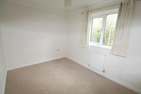 5 bedroom detached house to rent - Photo 3