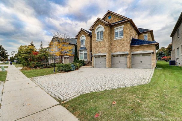 For Lease - 227 Boake Trail, Richmond Hill, Ontario - Photo 1