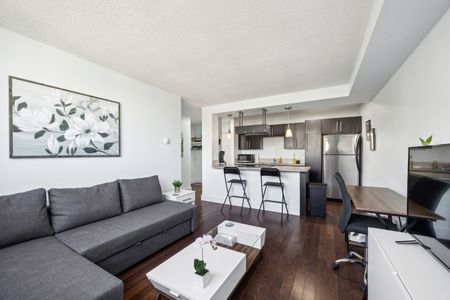 Chic Inner City Living In Mission | Fully Furnished Apartment - Photo 4