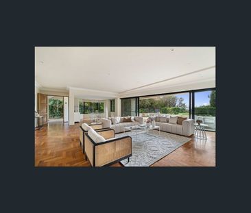 Family Home with Breathtaking Harbour Views - Photo 2