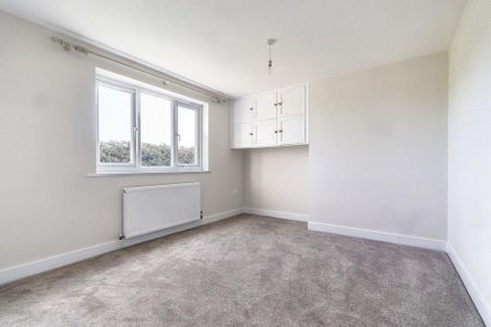 5 bedroom detached house to rent - Photo 5