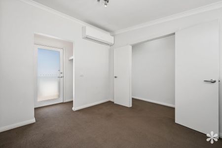 15/19 Eacott Street - Photo 2