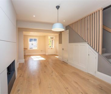3 bedroom end of terrace house to rent - Photo 3