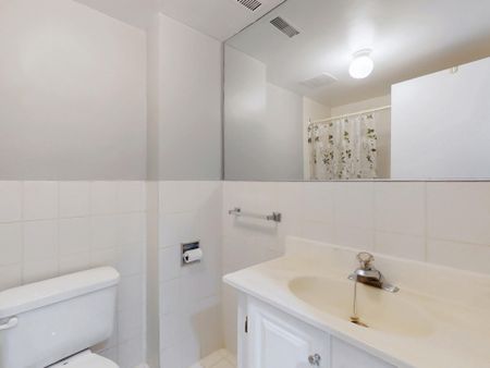 For Lease - 106 Walton Drive Unit# Basement, Aurora, Ontario - Photo 2