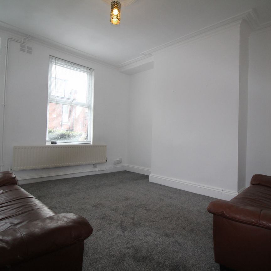 2 Bedroom Terraced House - Photo 1