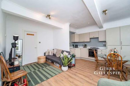 Broadway, London, W13 - Photo 5