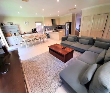 Family unit close to choice schools - Photo 4