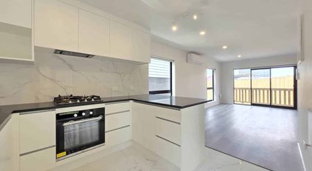 Experience the thrill of a brand-new house - Photo 4