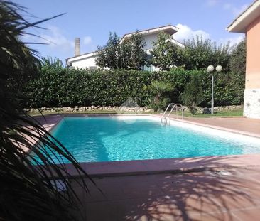 Villa singola in affitto - Photo 3