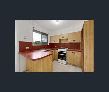 Spacious Family Home with Teen Retreat - Photo 4