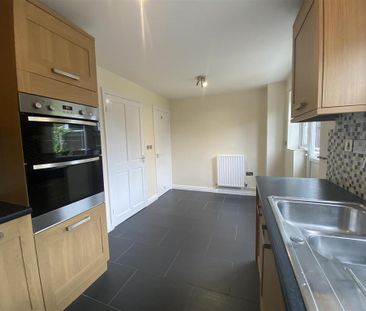 2 bedroom townhouse to rent - Photo 2