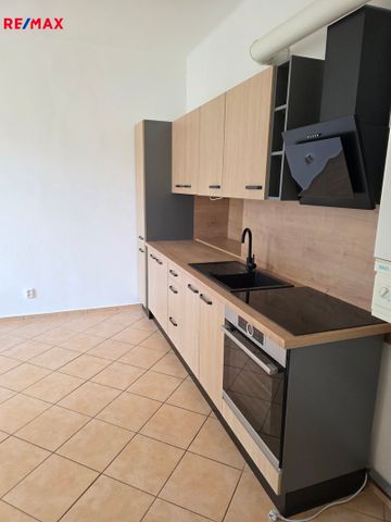 Pronájem bytu 2+1 v osobním vlastnictví 65 m², Teplice - Fotografie 2