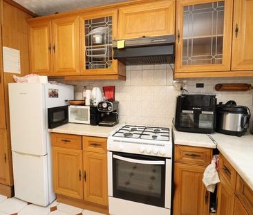 Room in a Shared Flat, Pennyfields, E14 - Photo 6