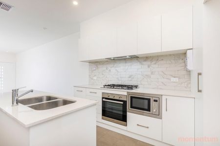 56/45 Athllon Drive, Greenway ACT 2900 - Townhouse For Rent | Domain - Photo 5