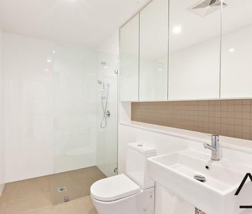 Modern One Bedroom Unit in the Heart of Marrickville - Photo 5