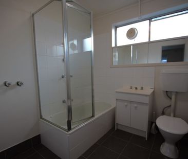One bedroom with it all! - Photo 5
