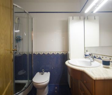 Piso de alquiler en Calle Santa Barbera, Centro - Photo 6