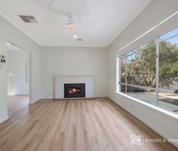 FRESHLY UPDATED FAMILY HOME! - Photo 1