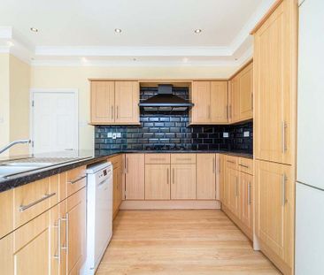 3 bedroom terraced house to rent - Photo 6