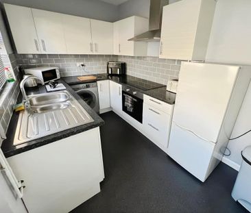 2 bedroom end of terrace house to rent - Photo 6