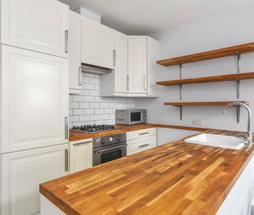 Chadworth House, EC1V - Photo 4