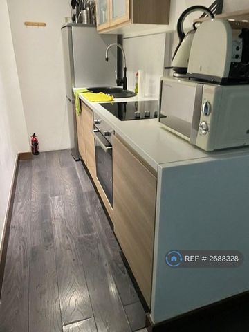 1 bedroom flat to rent - Photo 5