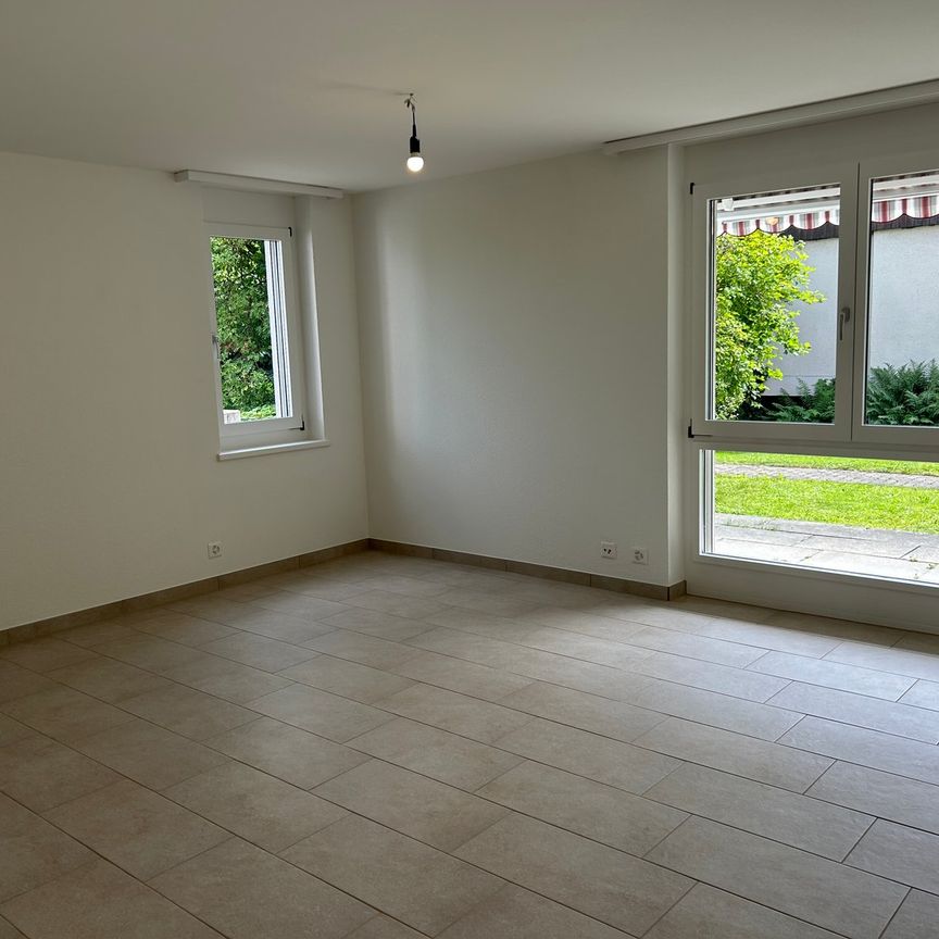 Sanierte Wohnung in ruhiger Lage – hell & geräumig mit Balkon - Photo 1