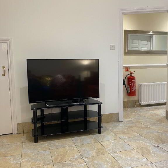 Student Accommodation Derry City, 9 Argyle Street, Derry, BT48 7JF - Photo 1