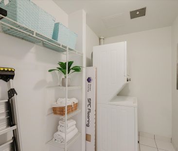 For Lease - 111 Civic Square Gate Unit# 215, Aurora, Ontario - Photo 1