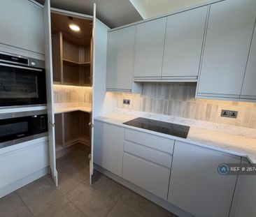 4 bedroom detached house to rent - Photo 6